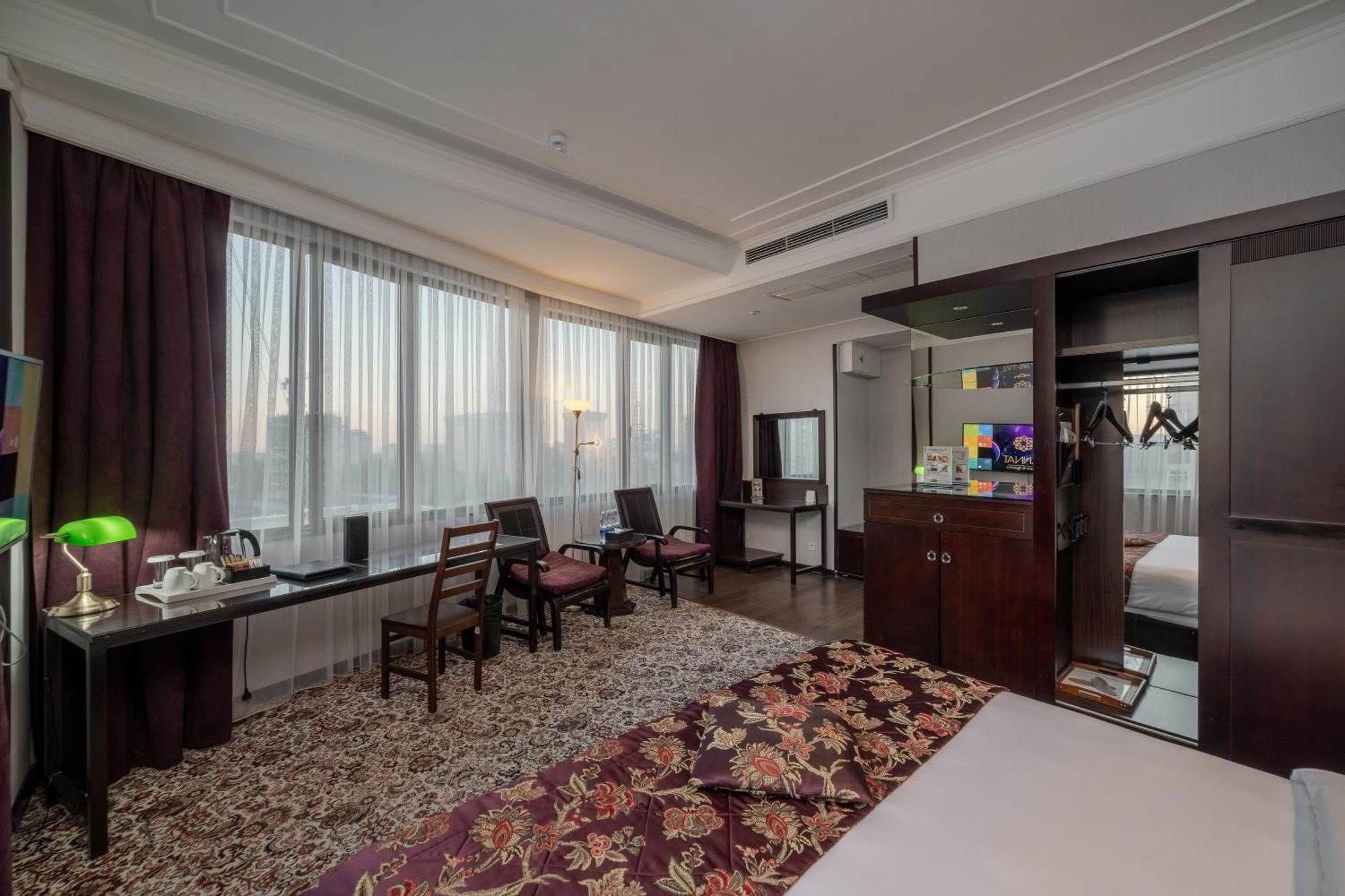 Jannat Regency Hotel Bishkek Luaran gambar