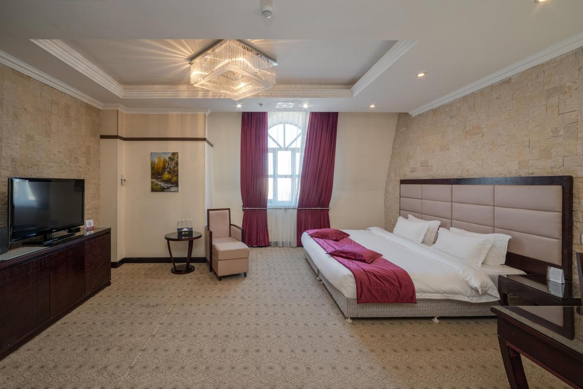 Jannat Regency Hotel Bishkek Luaran gambar
