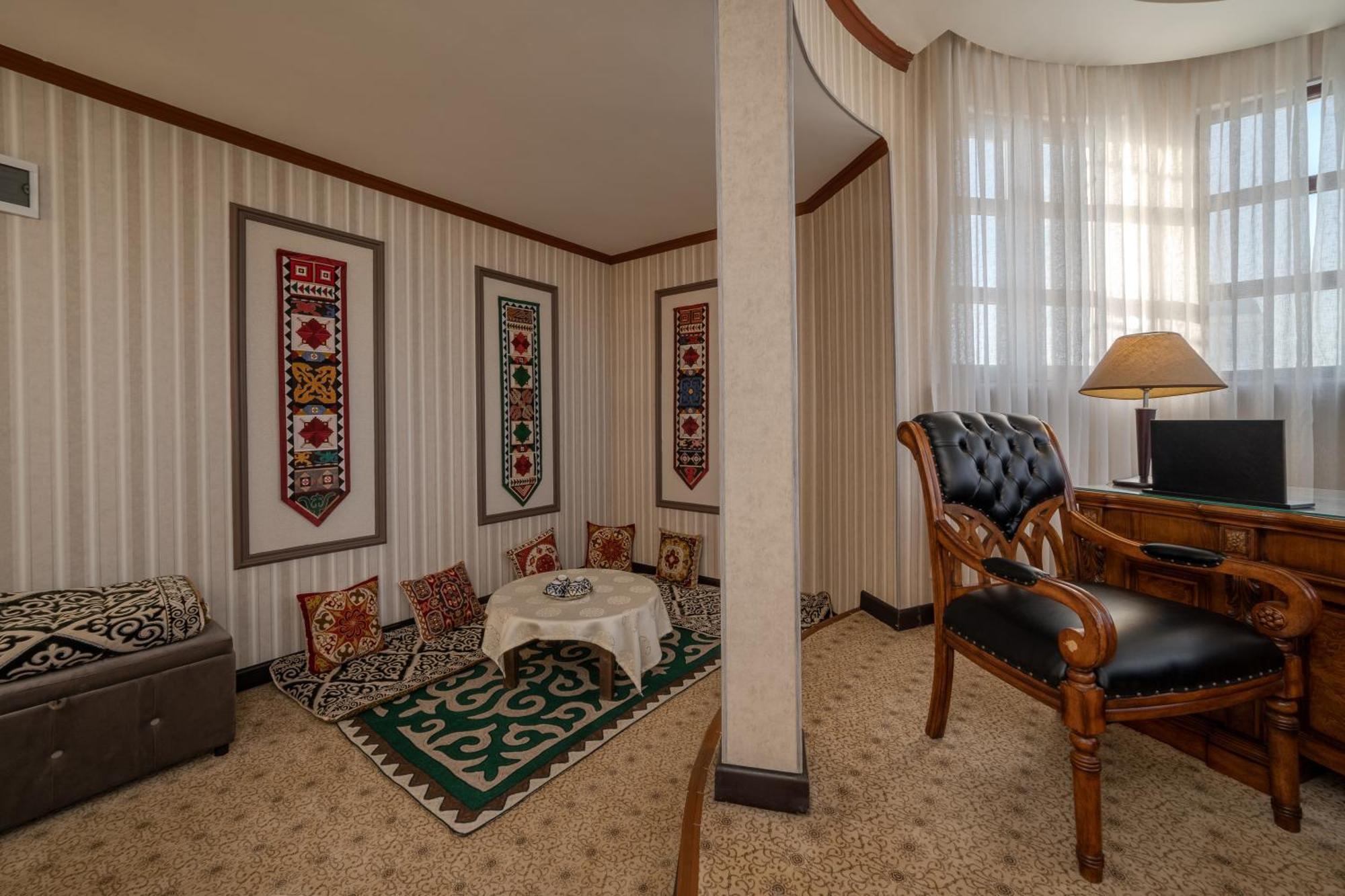 Jannat Regency Hotel Bishkek Bilik gambar